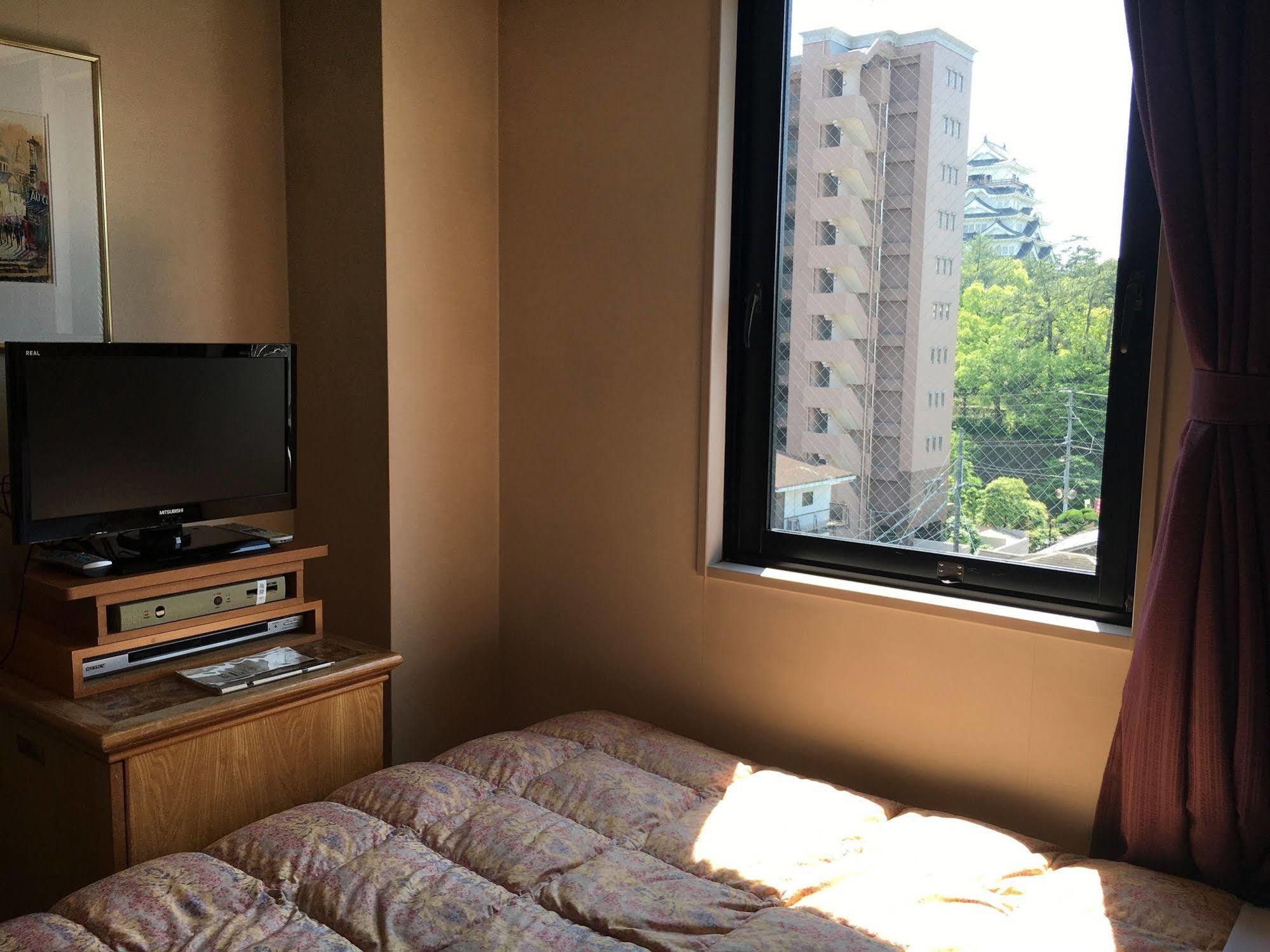 Fukuyama Rose Garden Hotel Extérieur photo